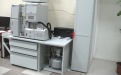 Лабораторный стол с выдвижными полками
